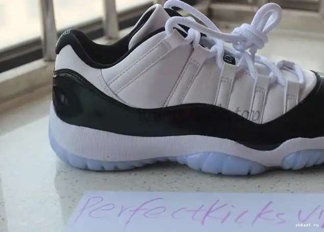 pairs Nike Jordan 11 “Emerald” Air Low 0527